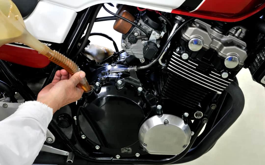 Motul 5100 vs 7100 – który olej motocyklowy zapewni lepszą ochronę?