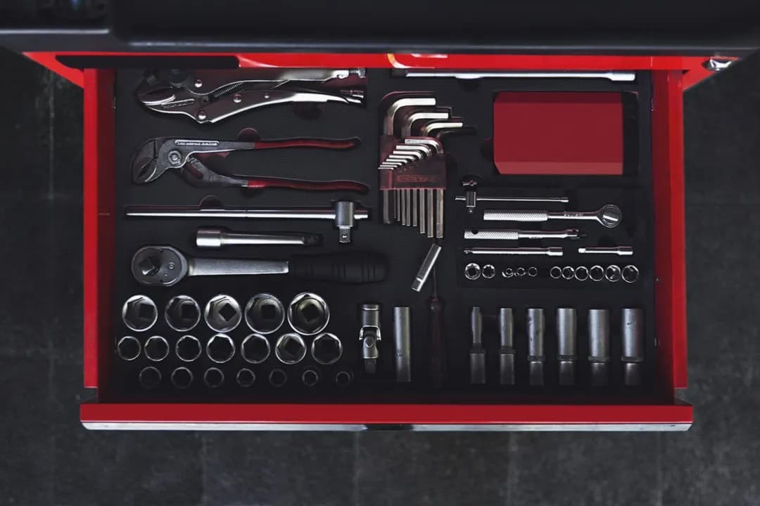 Jakie klucze do warsztatu wybrać, aby uniknąć kosztownych błędów?