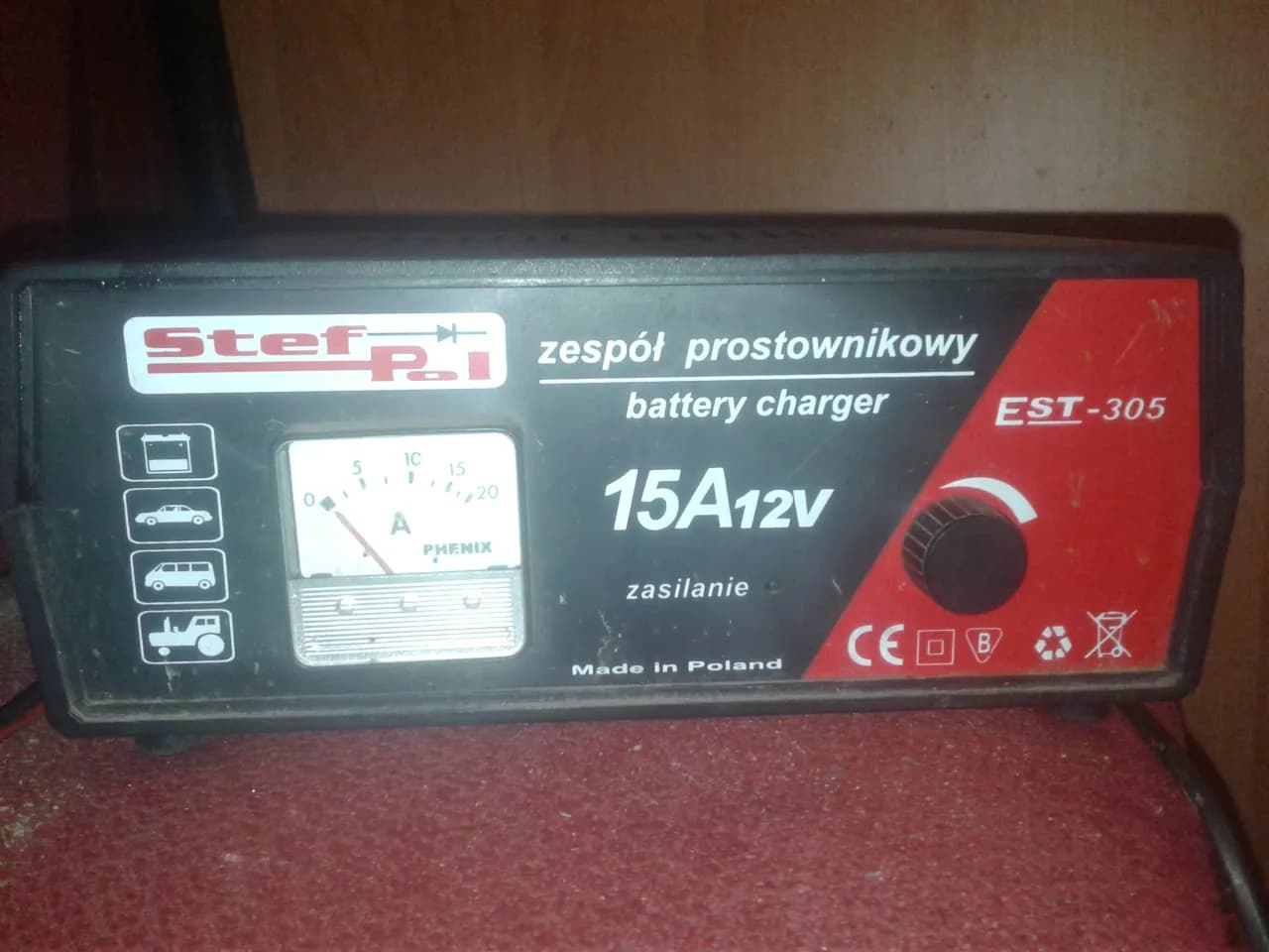 Jaki prostownik z rozruchem do ciągnika - wybierz najlepszy model dla siebie