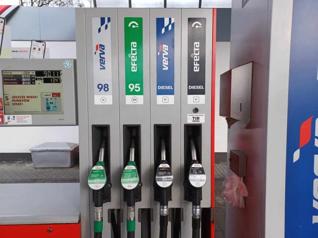 Efecta 95 benzyna czy diesel – co wybrać dla lepszej wydajności?